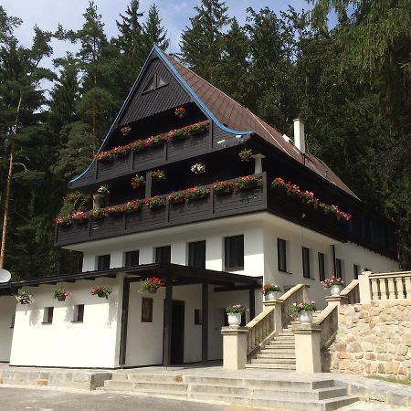 Hunting Lodge Vitkov Sokolov Buitenkant foto