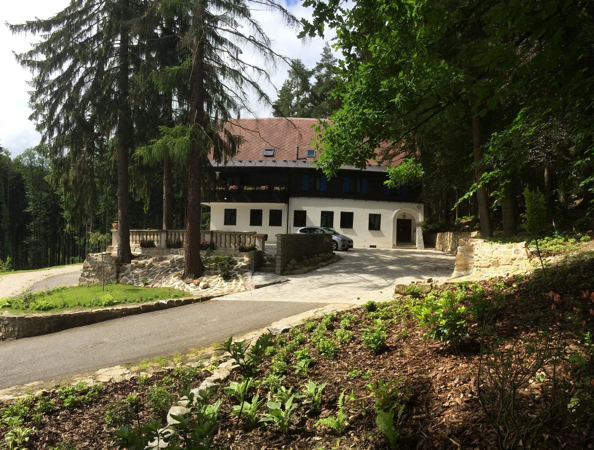 Hunting Lodge Vitkov Sokolov Buitenkant foto